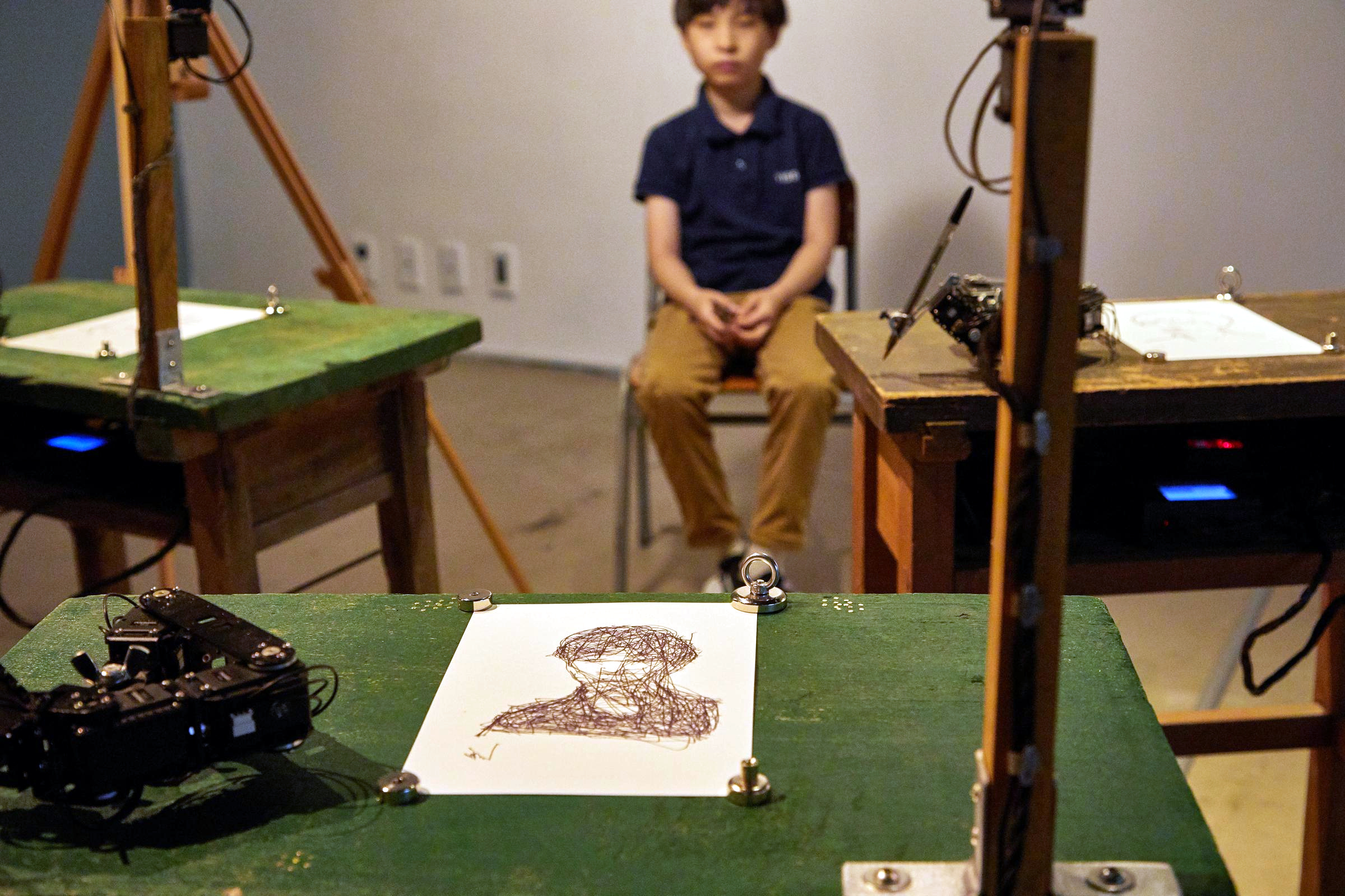 Patrick Tresset - Robotic Drawing Installation